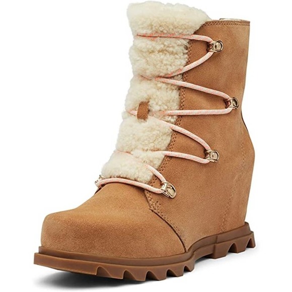 NEW SOREL WOMEN'S JOAN OF ARCTIC™ WEDGE III LACE COZY BOOTIE Size 8.5 - Picture 1 of 10
